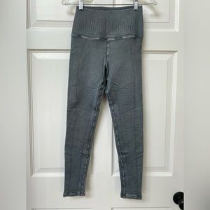 Size XS/S vintage Phoenix fire leggings by Avocado in a sage green color